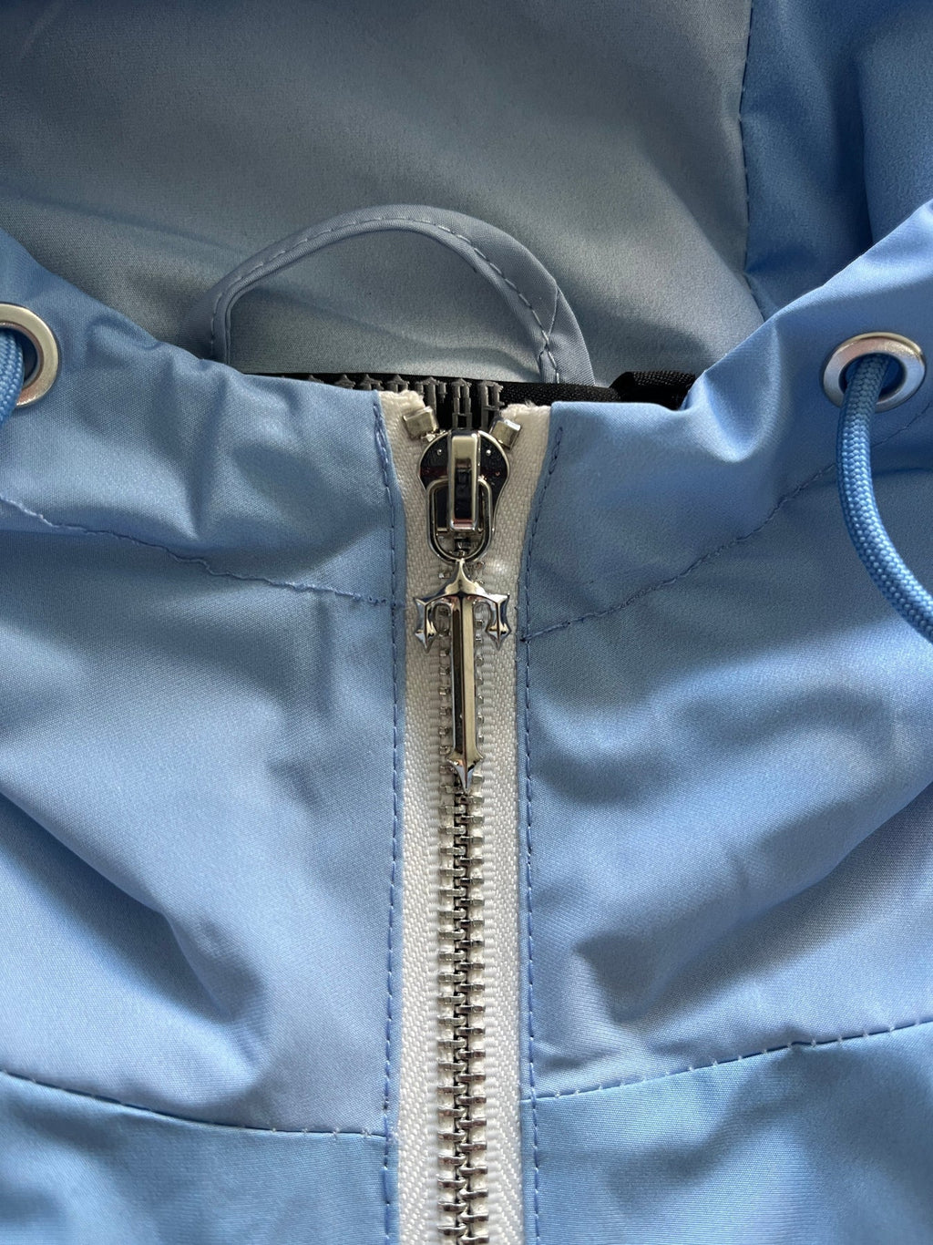 Trapstar Irongate T Windbreaker - Blue Gradient Ironleague