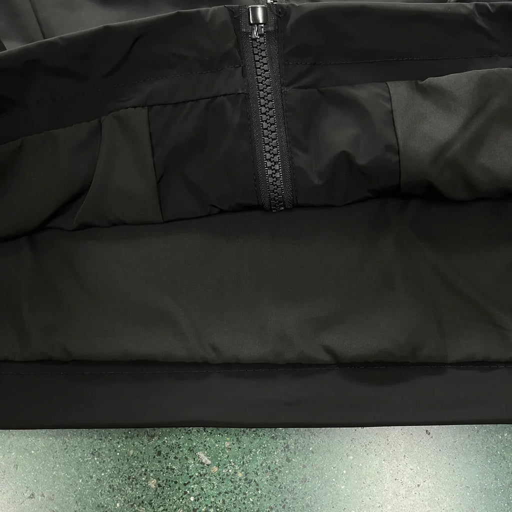 Trapstar Irongate T Windbreaker - Black/Red Ironleague