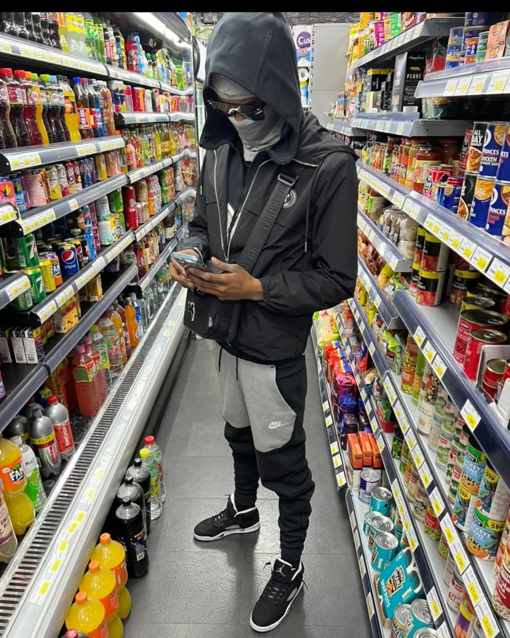 Trapstar Irongate T Windbreaker - Black Ironleague