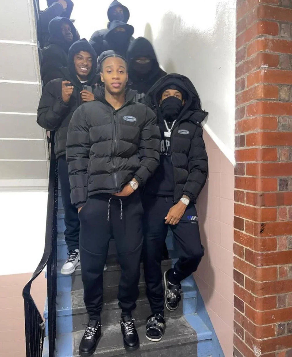 Trapstar Hyperdrive Detachable Hooded Puffer Jacket - Triple Black Ironleague