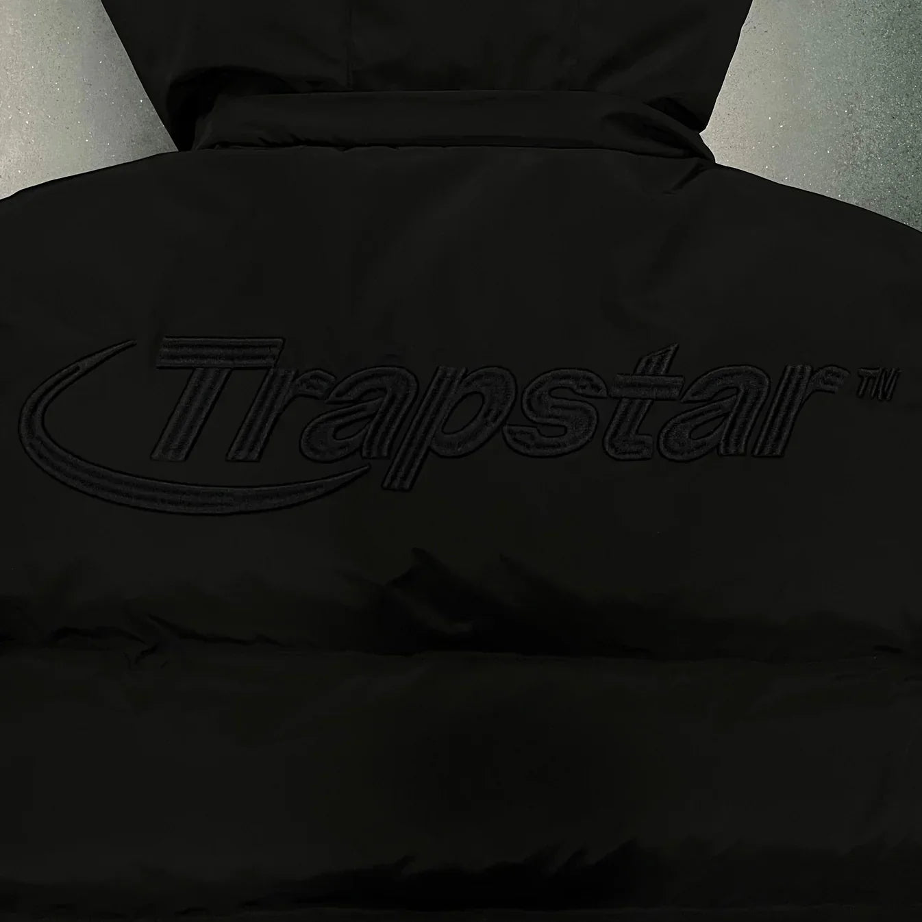 Trapstar Hyperdrive Detachable Hooded Puffer Jacket - Triple Black Ironleague