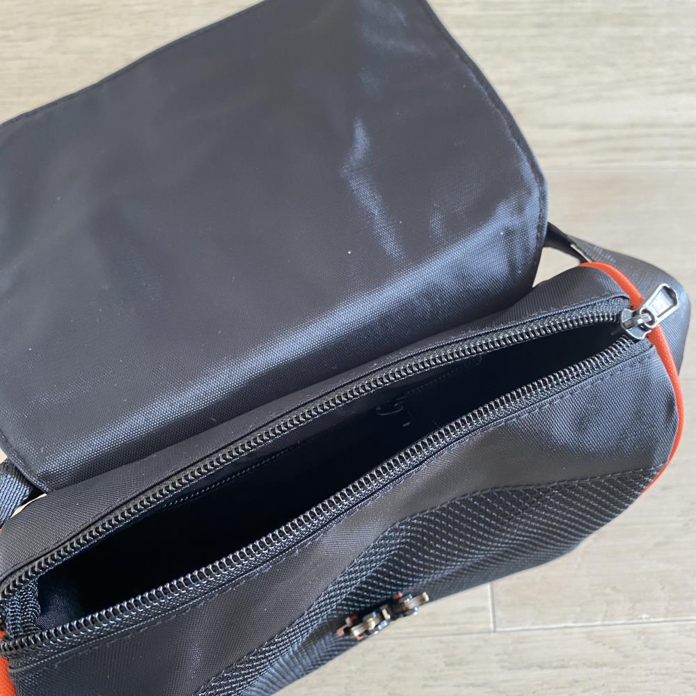 Trapstar Messenger Bag 1.0 - Black/Orange Ironleague