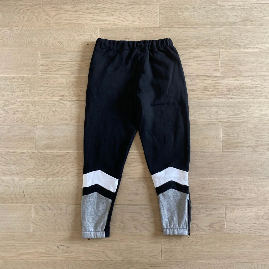 Trapstar V-Stripe Tracksuit - Black/Grey Ironleague