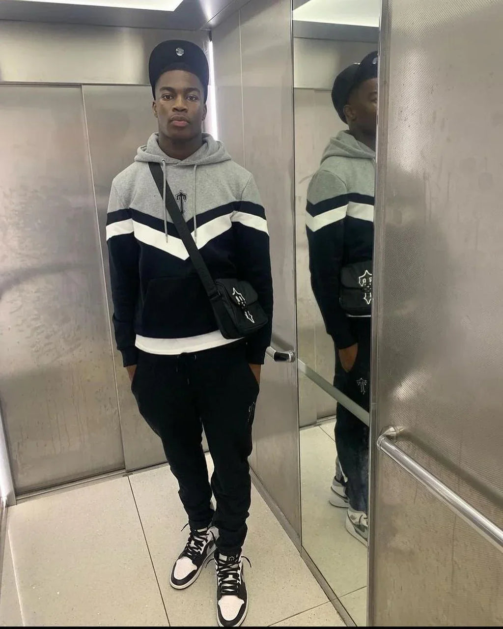 Trapstar V-Stripe Tracksuit - Black/Grey Ironleague