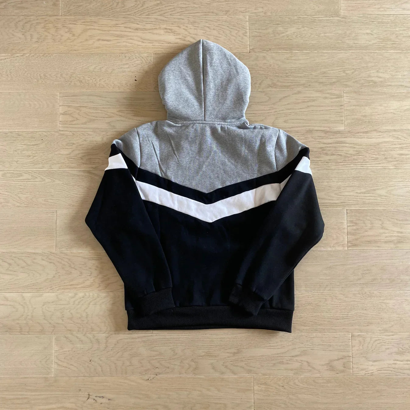 Trapstar V-Stripe Tracksuit - Black/Grey Ironleague