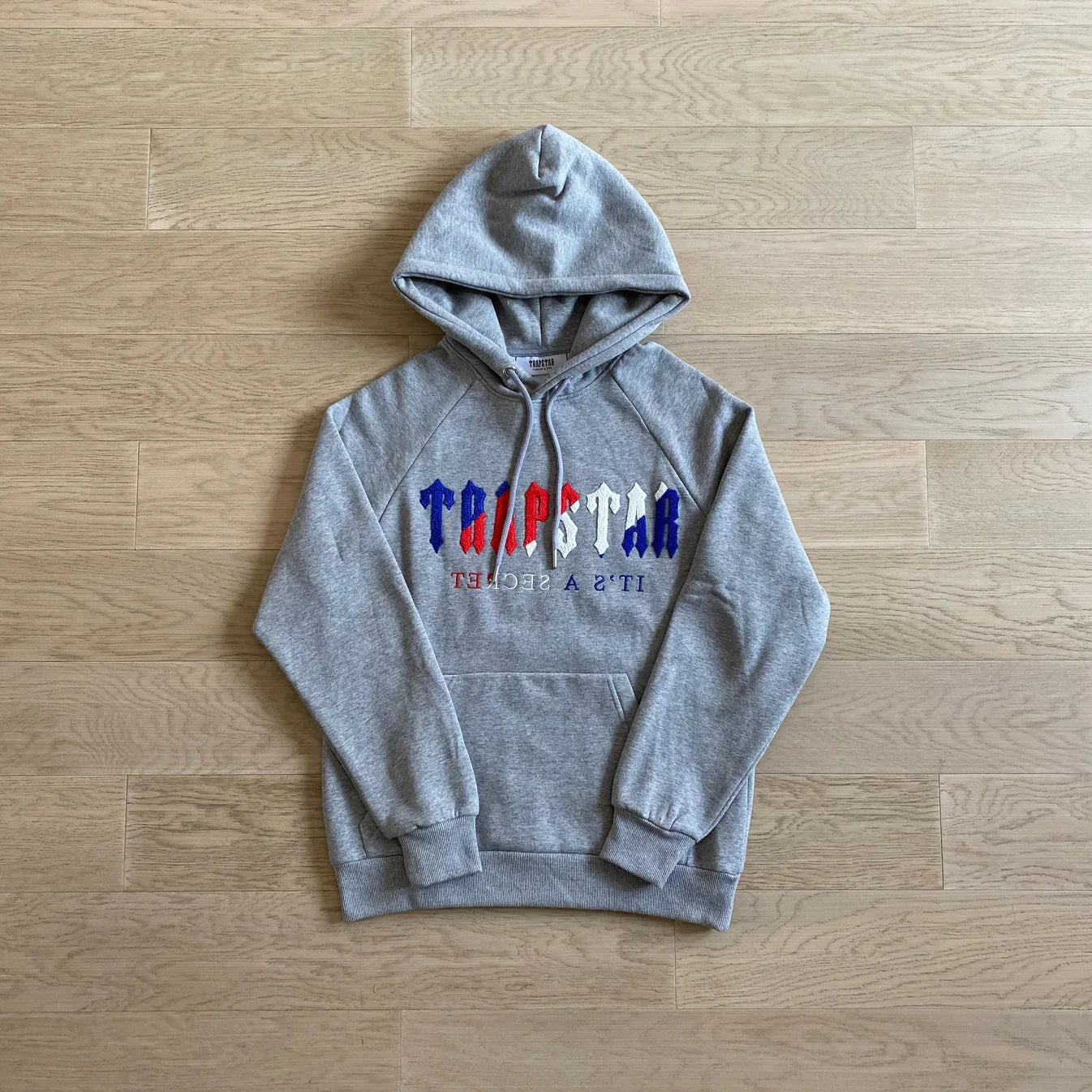 Trapstar Revolution Tracksuit - Black/Grey Ironleague