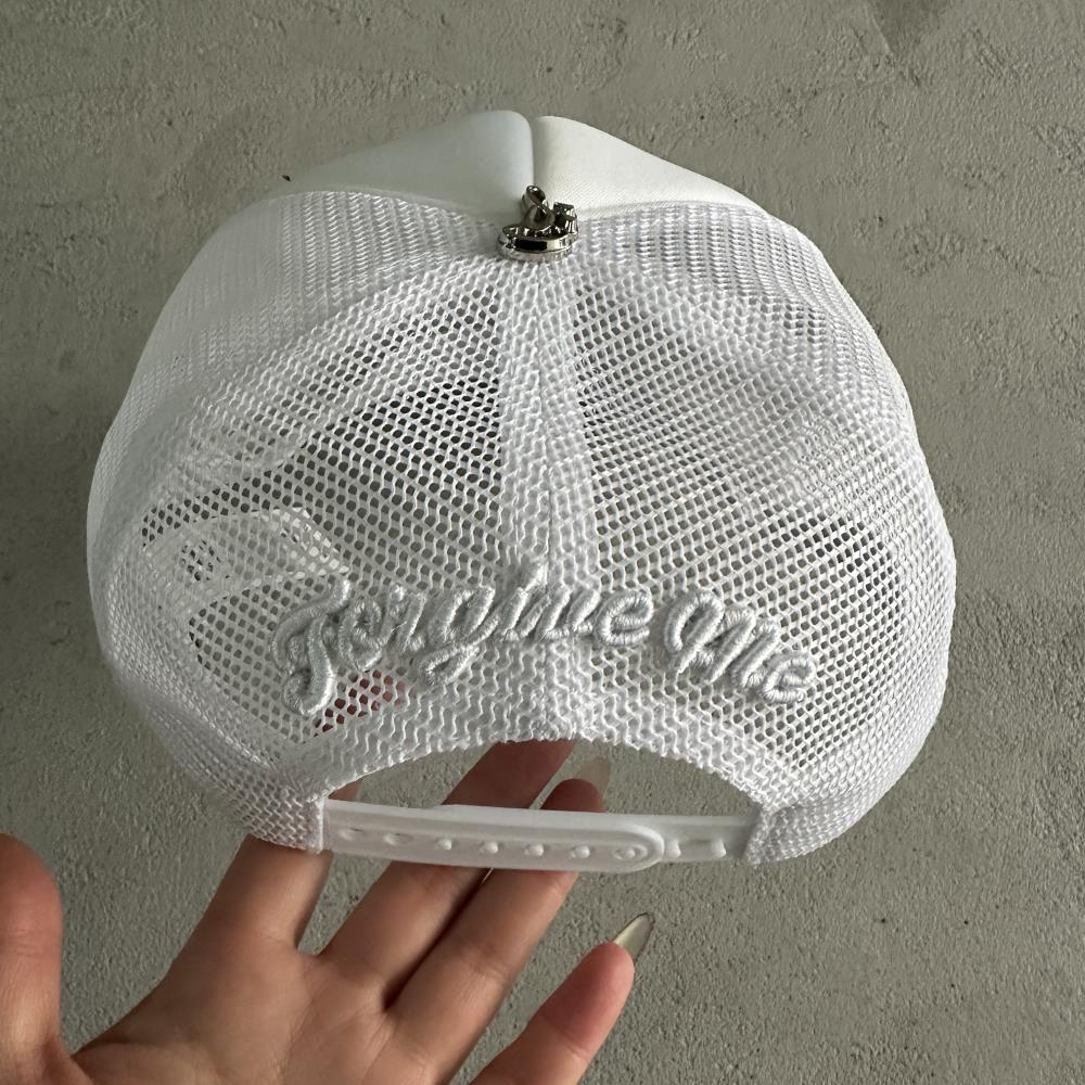 Syna Trucker Cap - White Ironleague