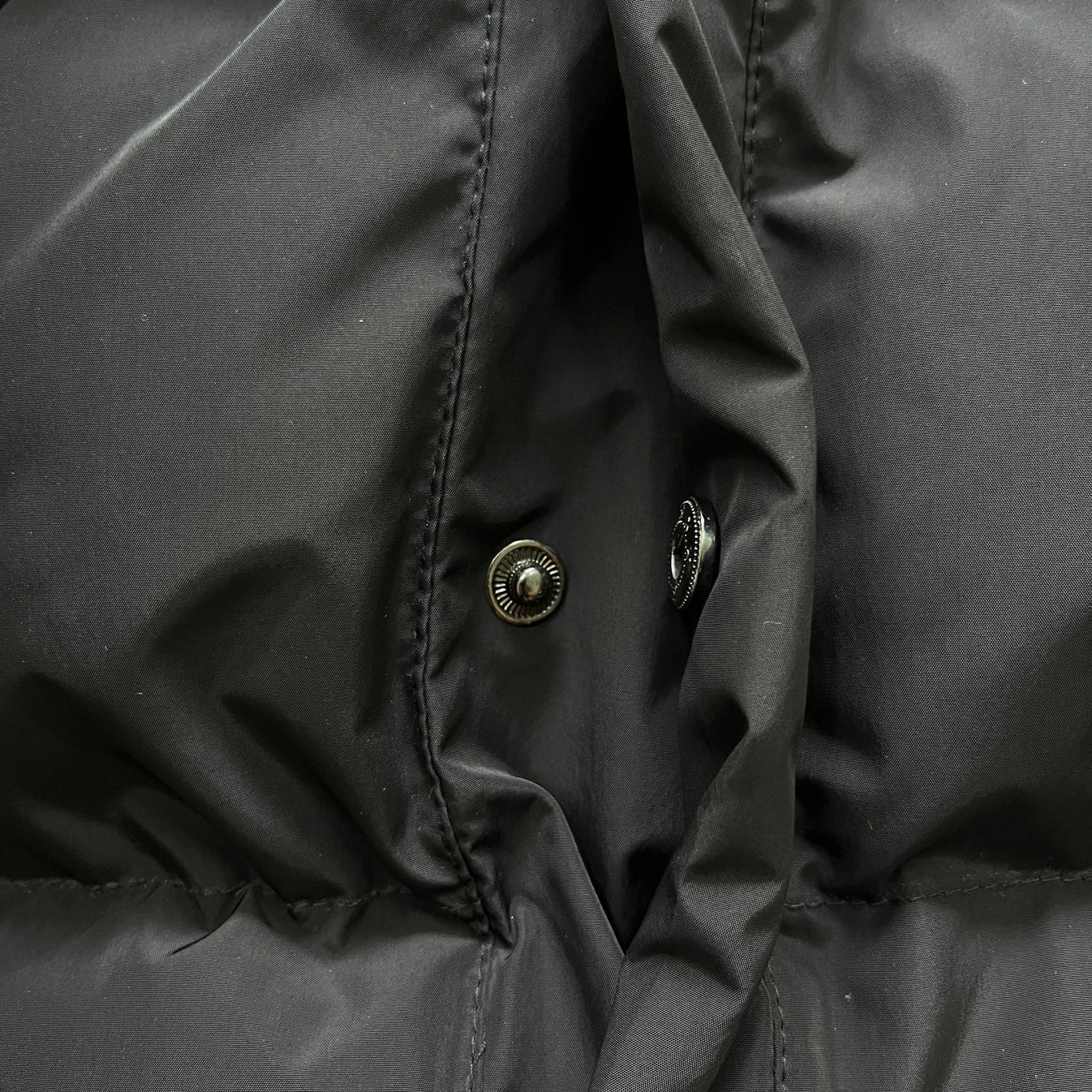 Trapstar Detachable Hooded Puffer Jacket - Black/Red Ironleague