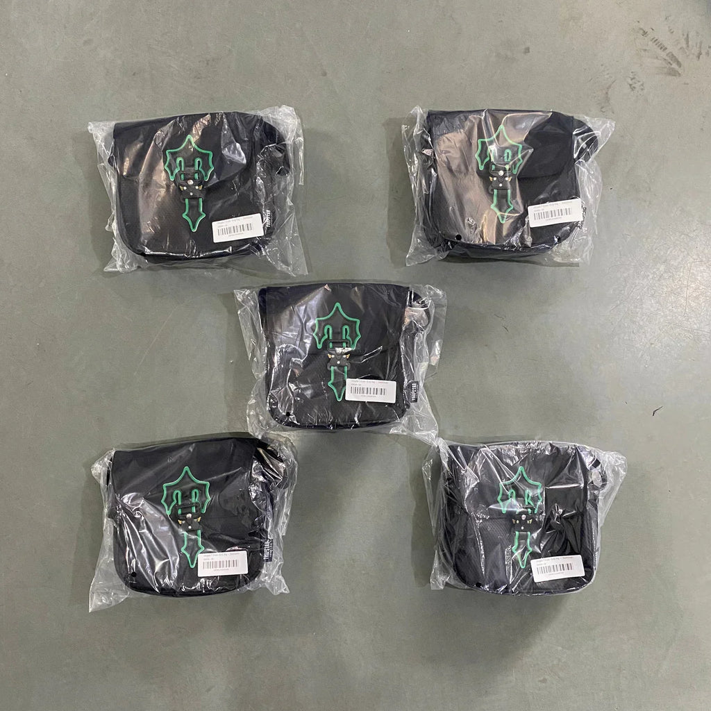 Trapstar Messenger Bag 1.0 - Black/Green Ironleague