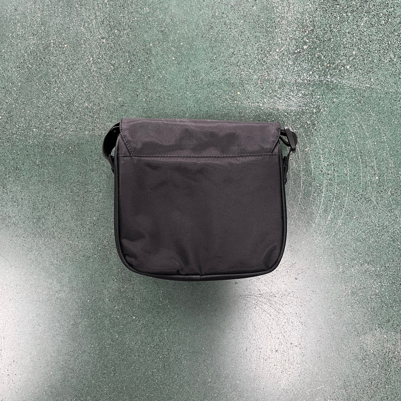 Trapstar Irongate T Crossbody Bag - Black/Light Blue Ironleague