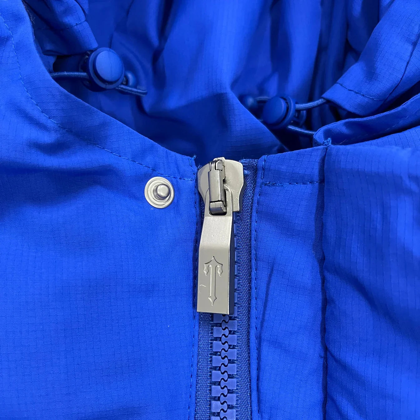 Trapstar Decoded 2022 Hooded Puffer Jacket - Blue Ironleague