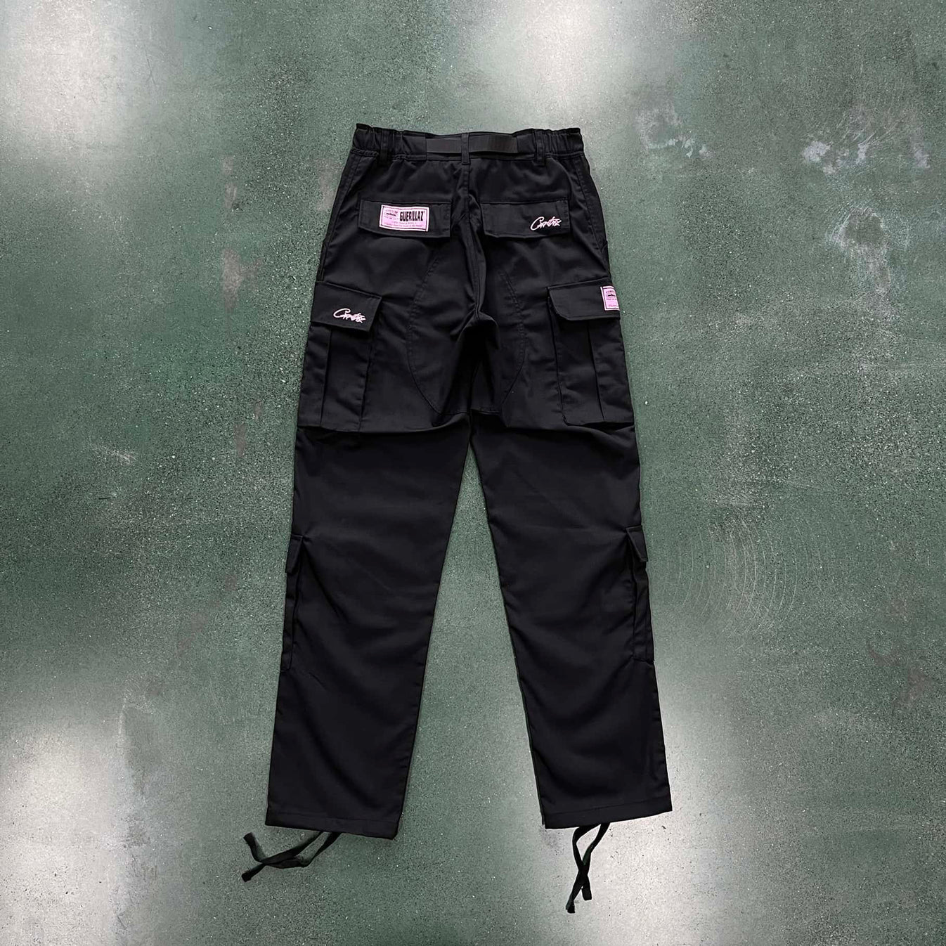 Corteiz Island Cargo Pants - Black/Pink Ironleague