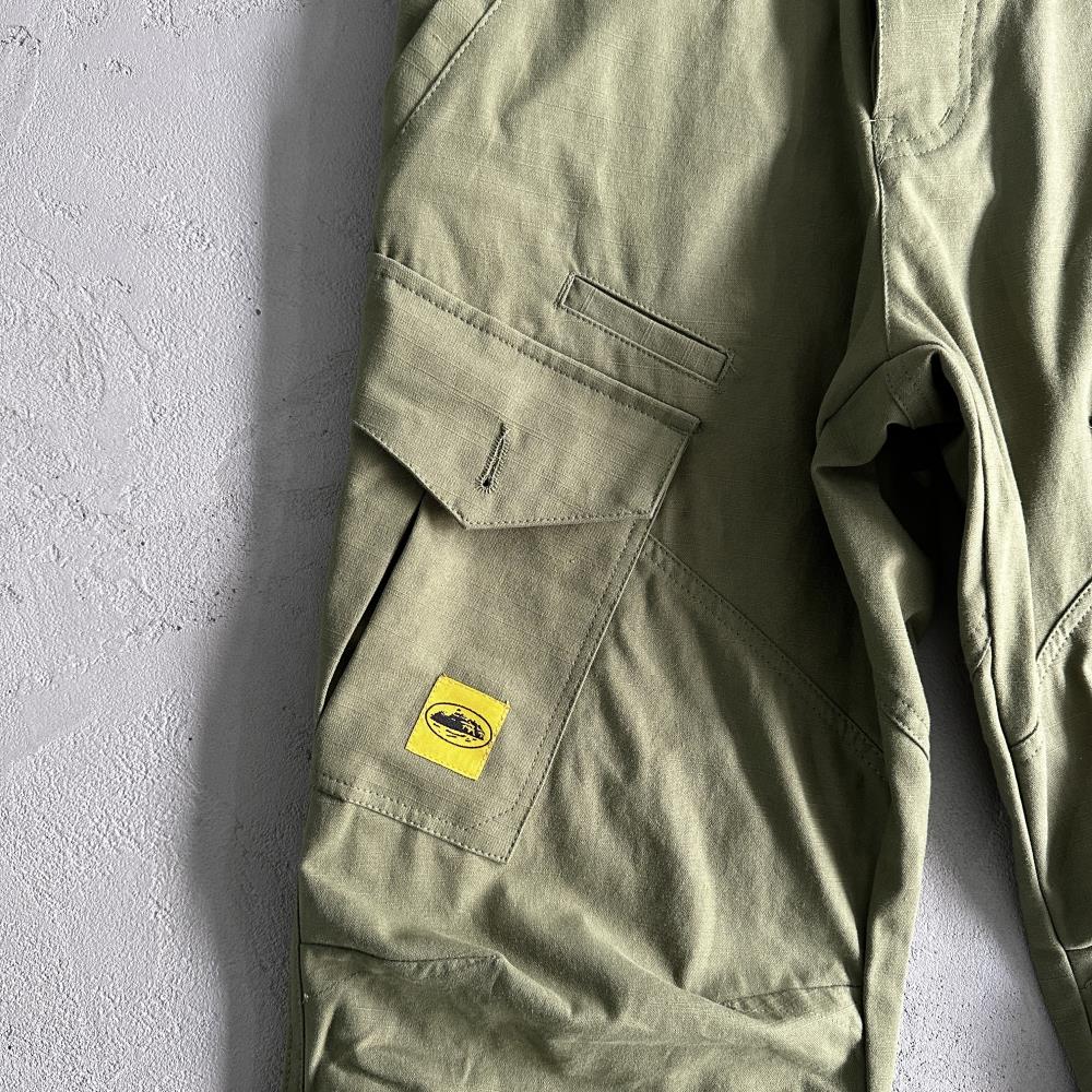 Corteiz Slant Pocket Pants - Military Green Ironleague
