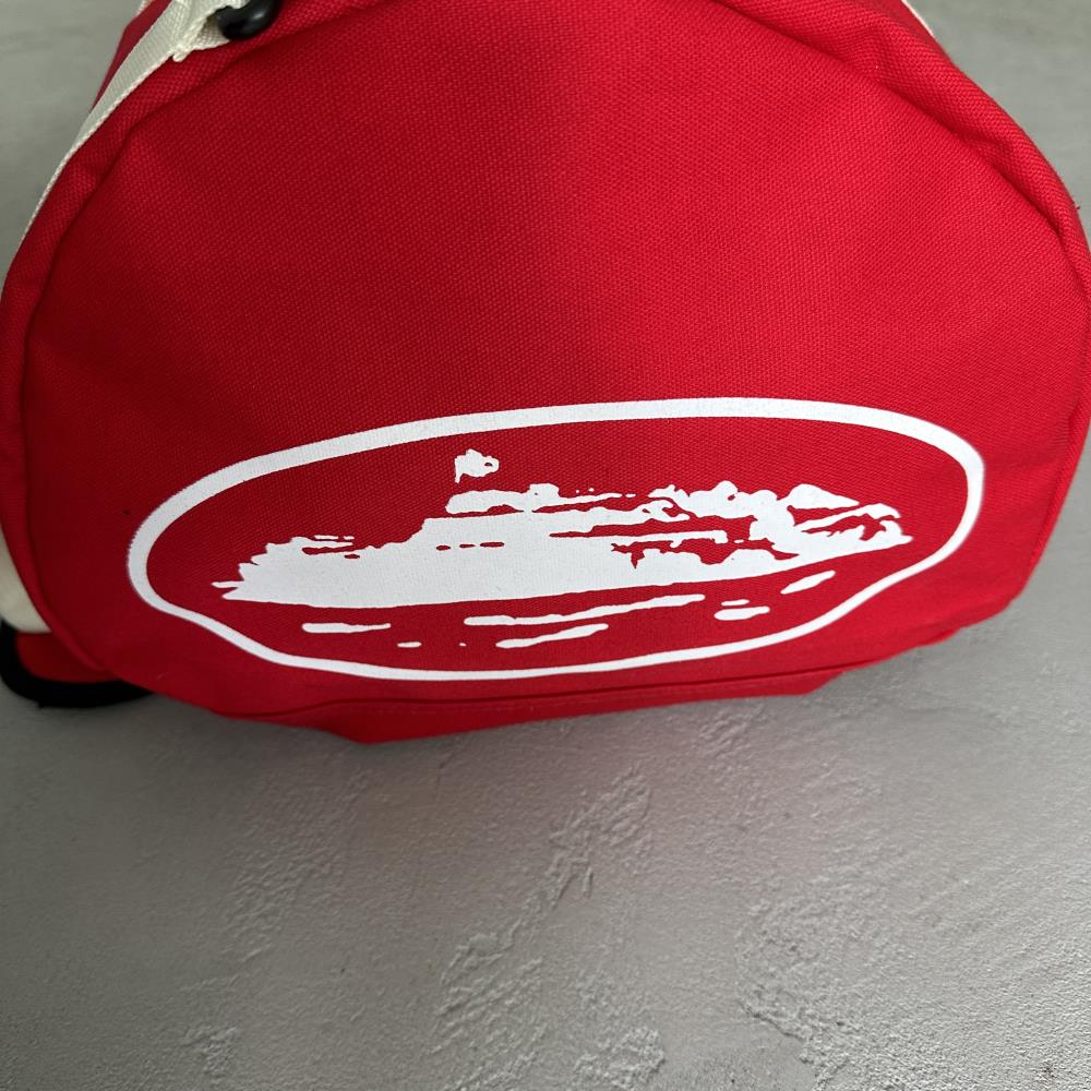 Corteiz Hmp Alcatraz Duffle Bag - Red Ironleague