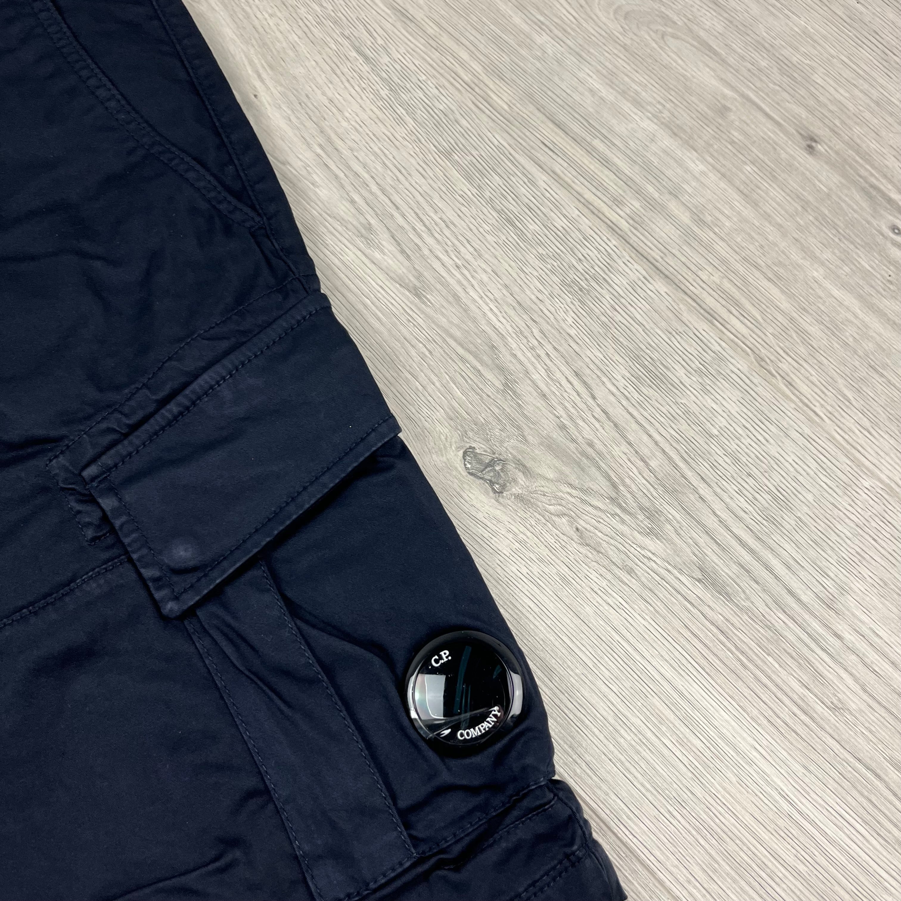 CP Company Cargo Shorts - Navy Ironleague