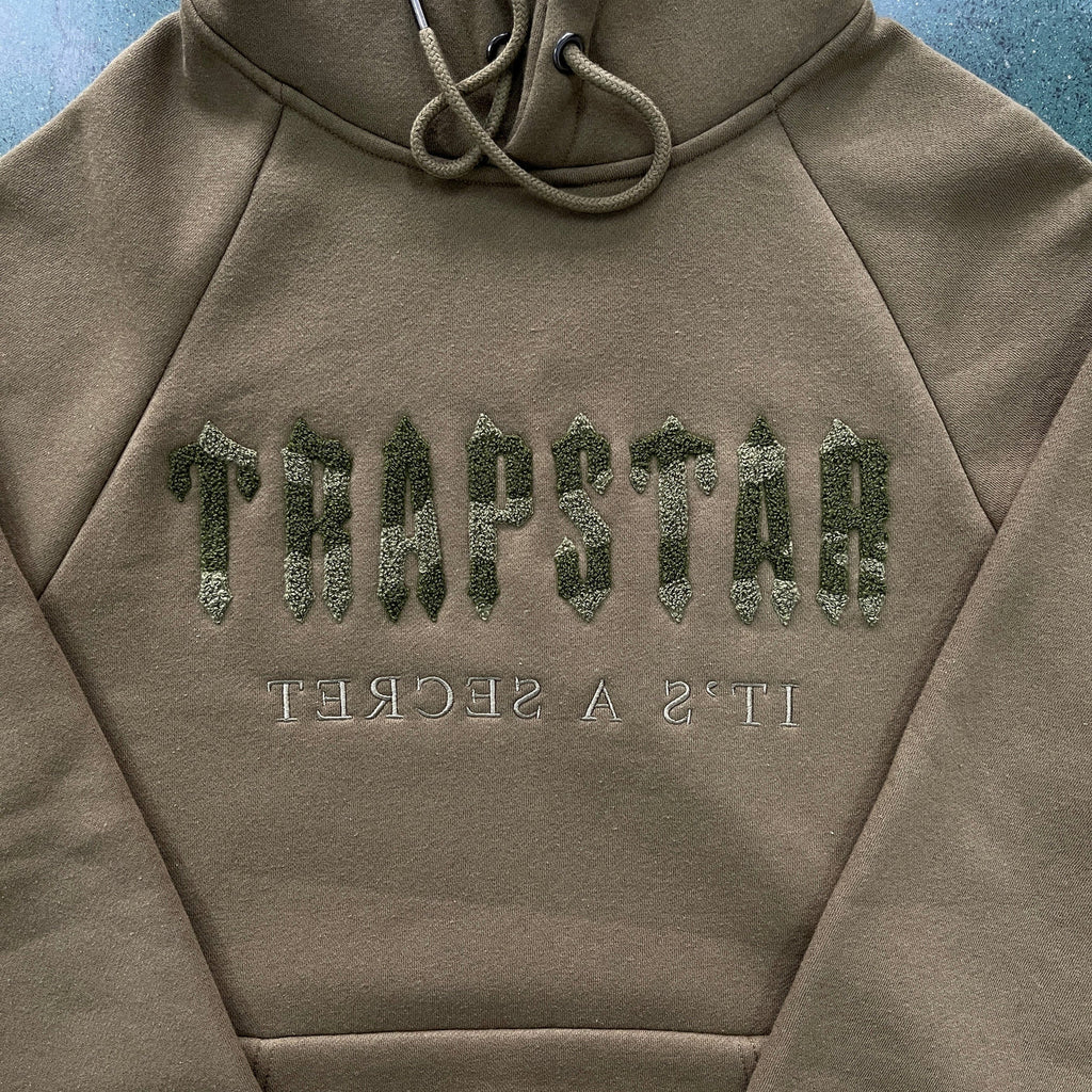 Trapstar Decoded Chenille Tracksuit - Olive Camo/Black Ironleague