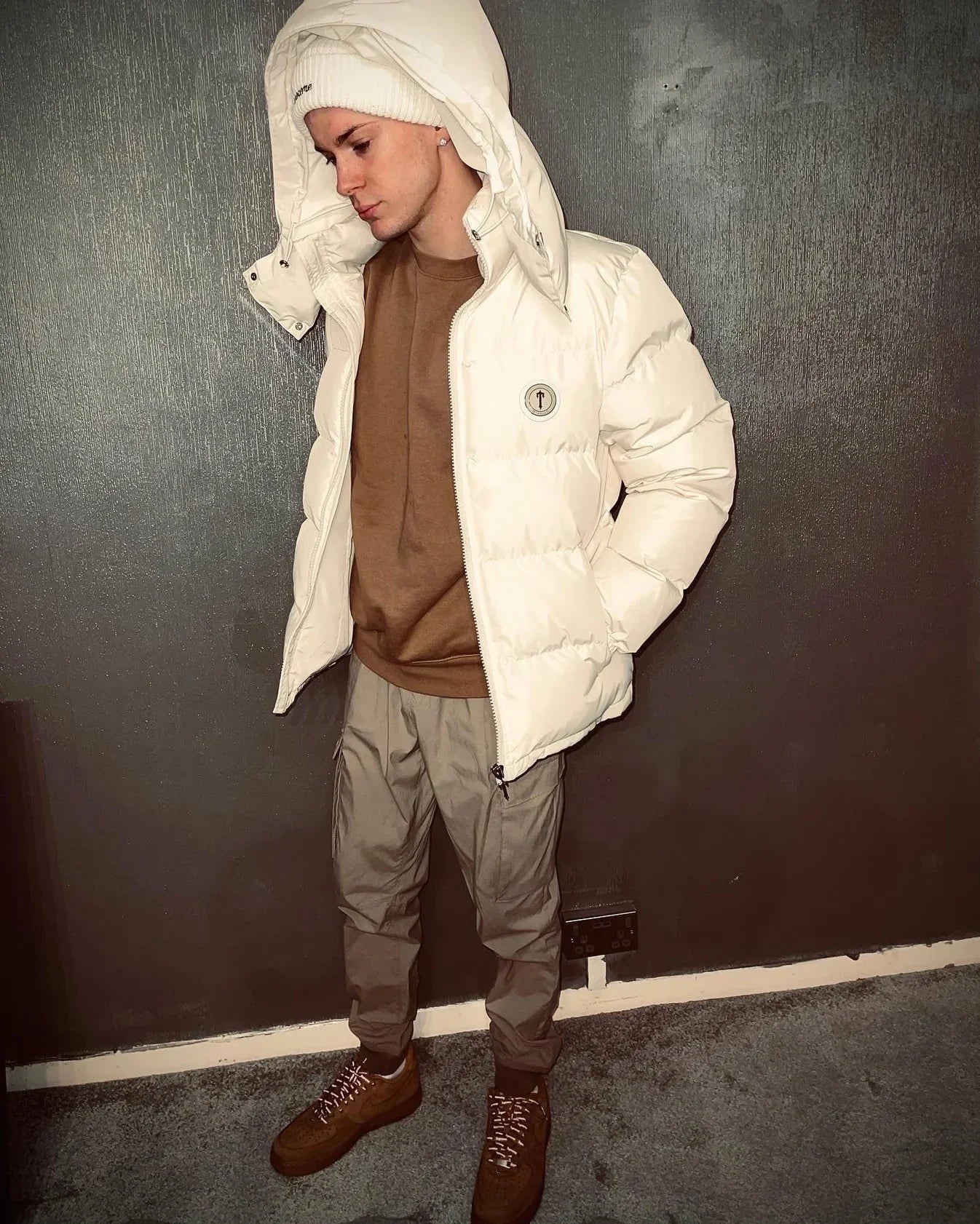 Trapstar Detachable Hooded Puffer Jacket - Cream Ironleague