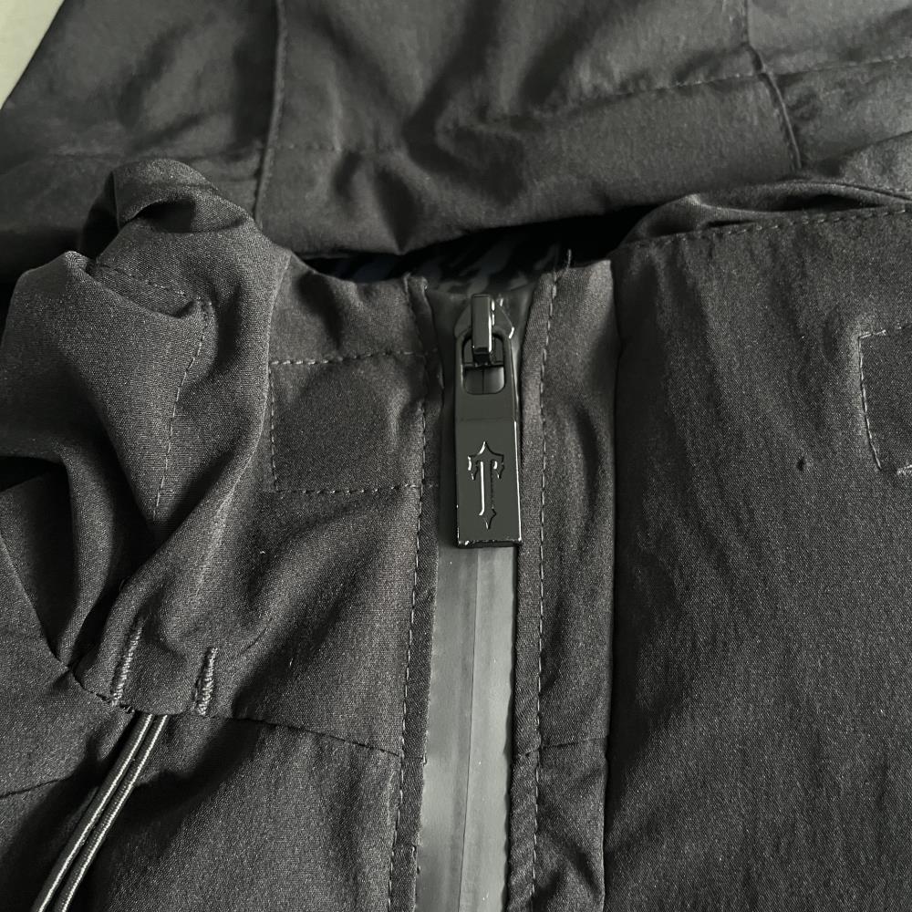 Trapstar Decoded Windbreaker - Black Ironleague