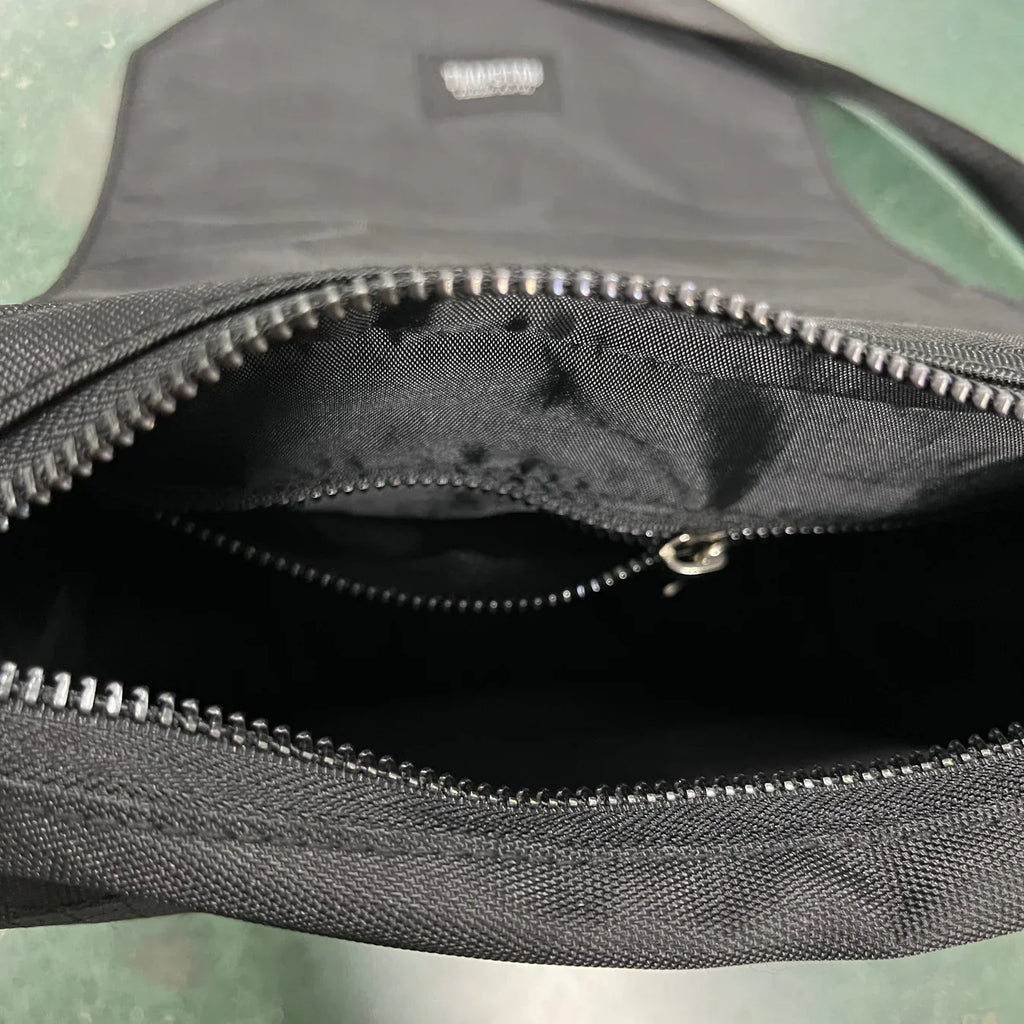 Trapstar Cobra T Bag - Black/Reflective Ironleague