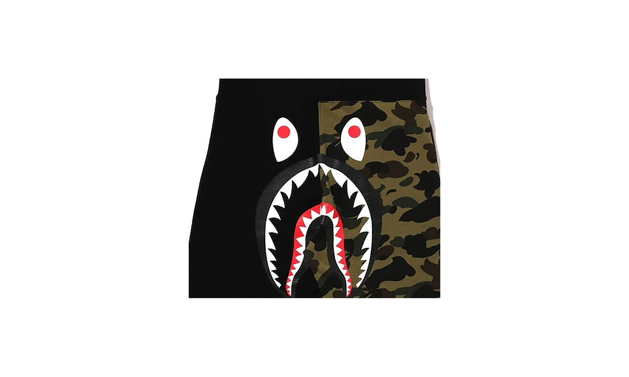 BAPE Back Shark Sweat Shorts 1st Camo Black / Green 1I20 153 004