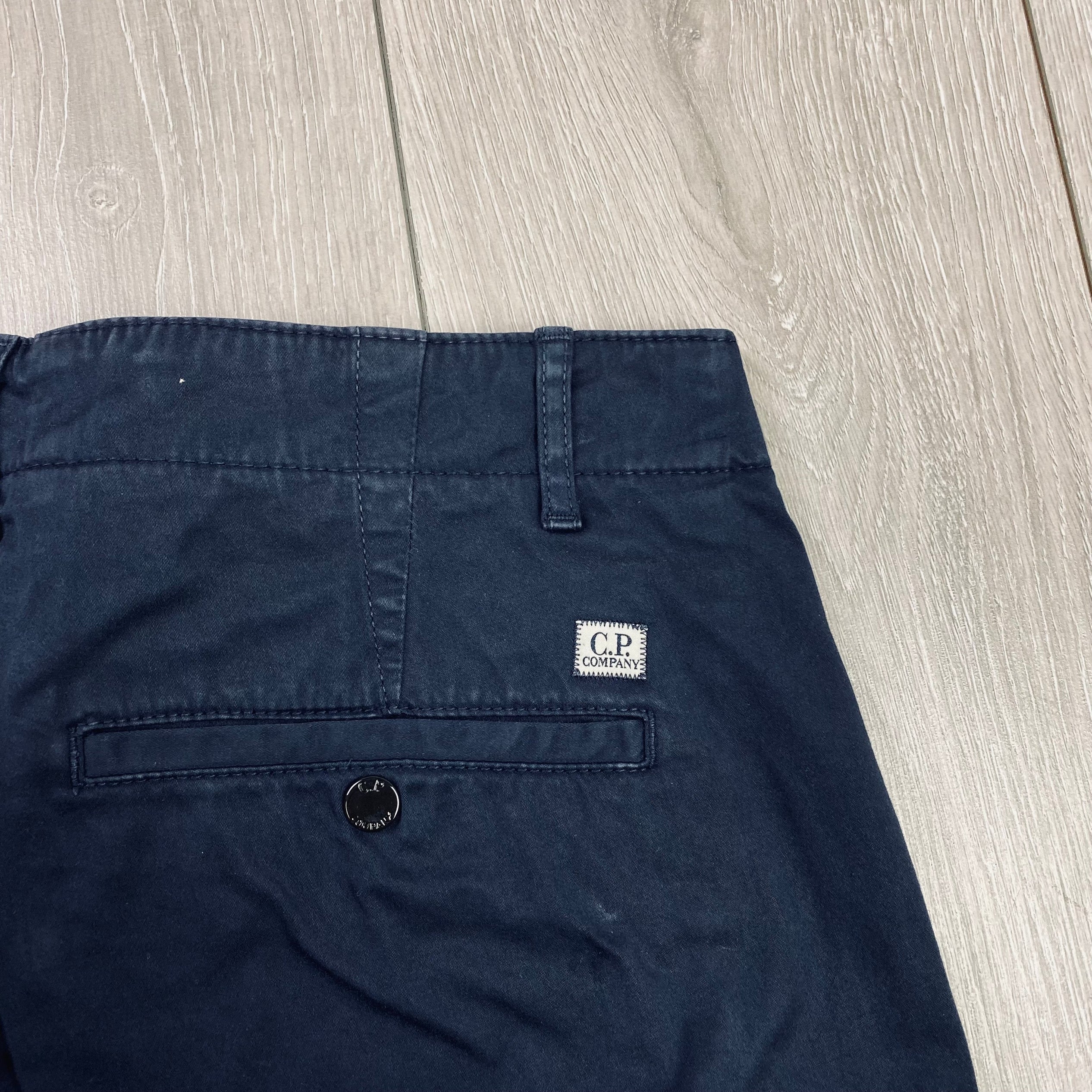 CP Company Cargo Shorts - Navy Ironleague