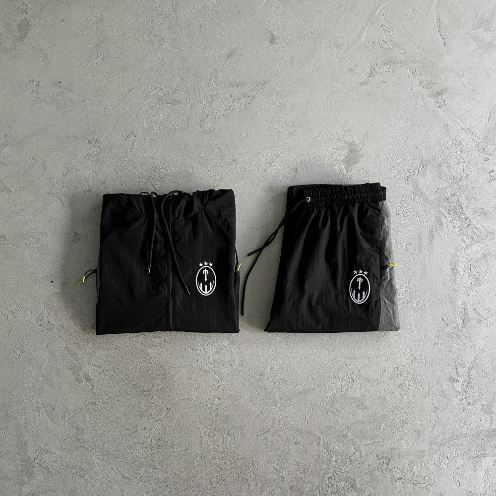 Trapstar Irongate Football Tracksuit - Black Ironleague