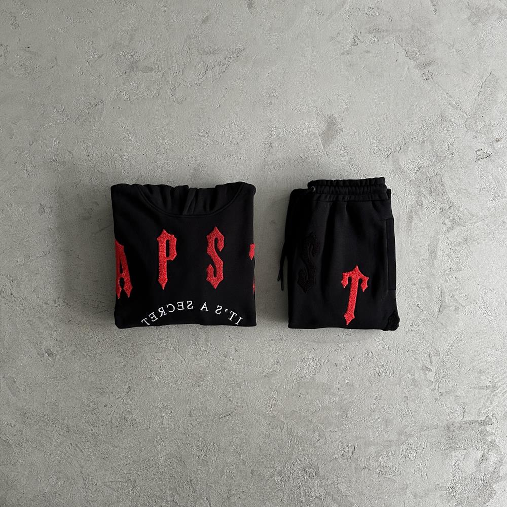 Trapstar Irongate Arch Chenille - Black/Red Ironleague