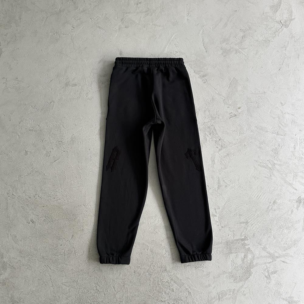 Trapstar Irongate Arch Chenille - Black/Red Ironleague