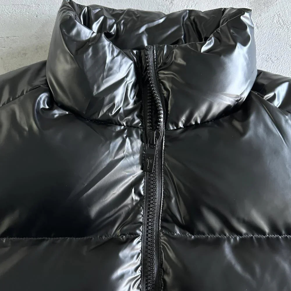 Trapstar Irongate Embossed Puffer Jacket - Black/White Ironleague