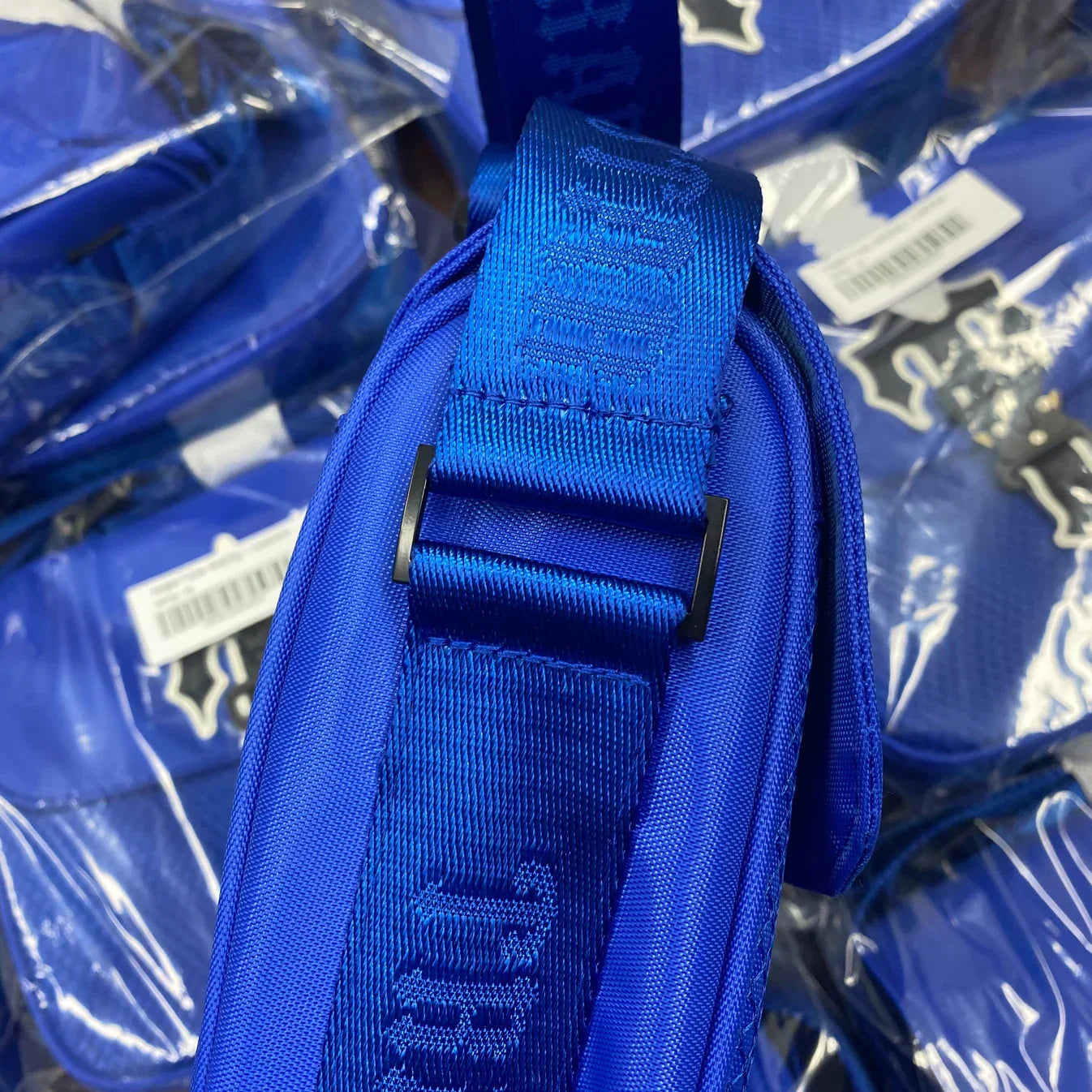 Trapstar Irongate T Crossbody Bag - Black/Blue Ironleague