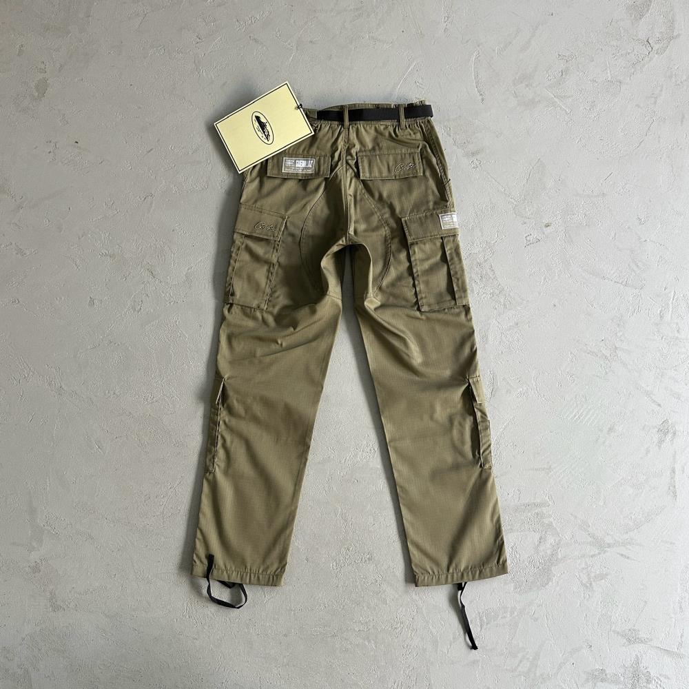 Corteiz Logo Patch Cargo Pants - Military Green Ironleague