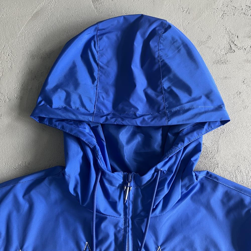 Trapstar Outline Arch Windbreaker - Sky Blue Ironleague