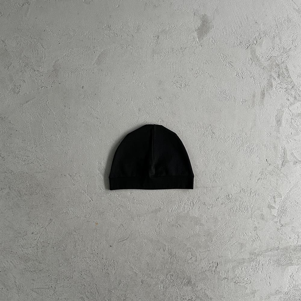 Syna Skull Cap - Black/Red Ironleague