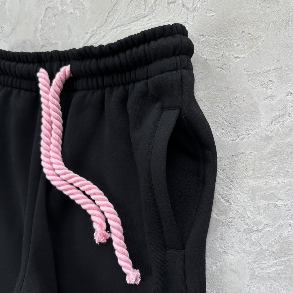 Syna Tracksuit - Black Ironleague