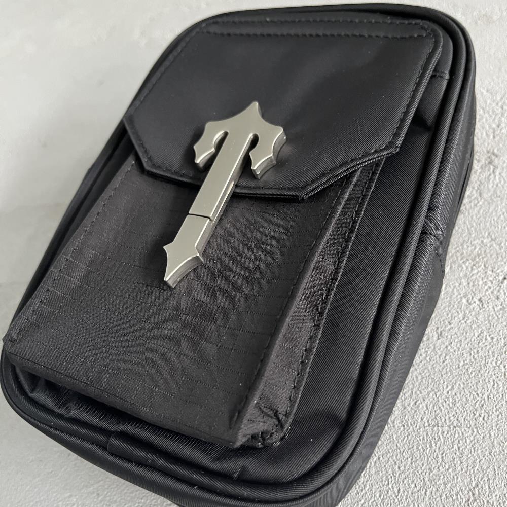 Trapstar Small T Crossbody Bag - Black Ironleague