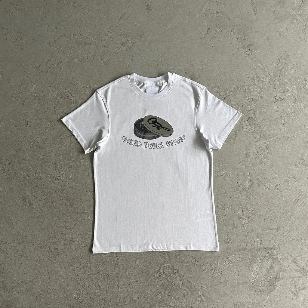 Syna Grinder Tee - White Ironleague