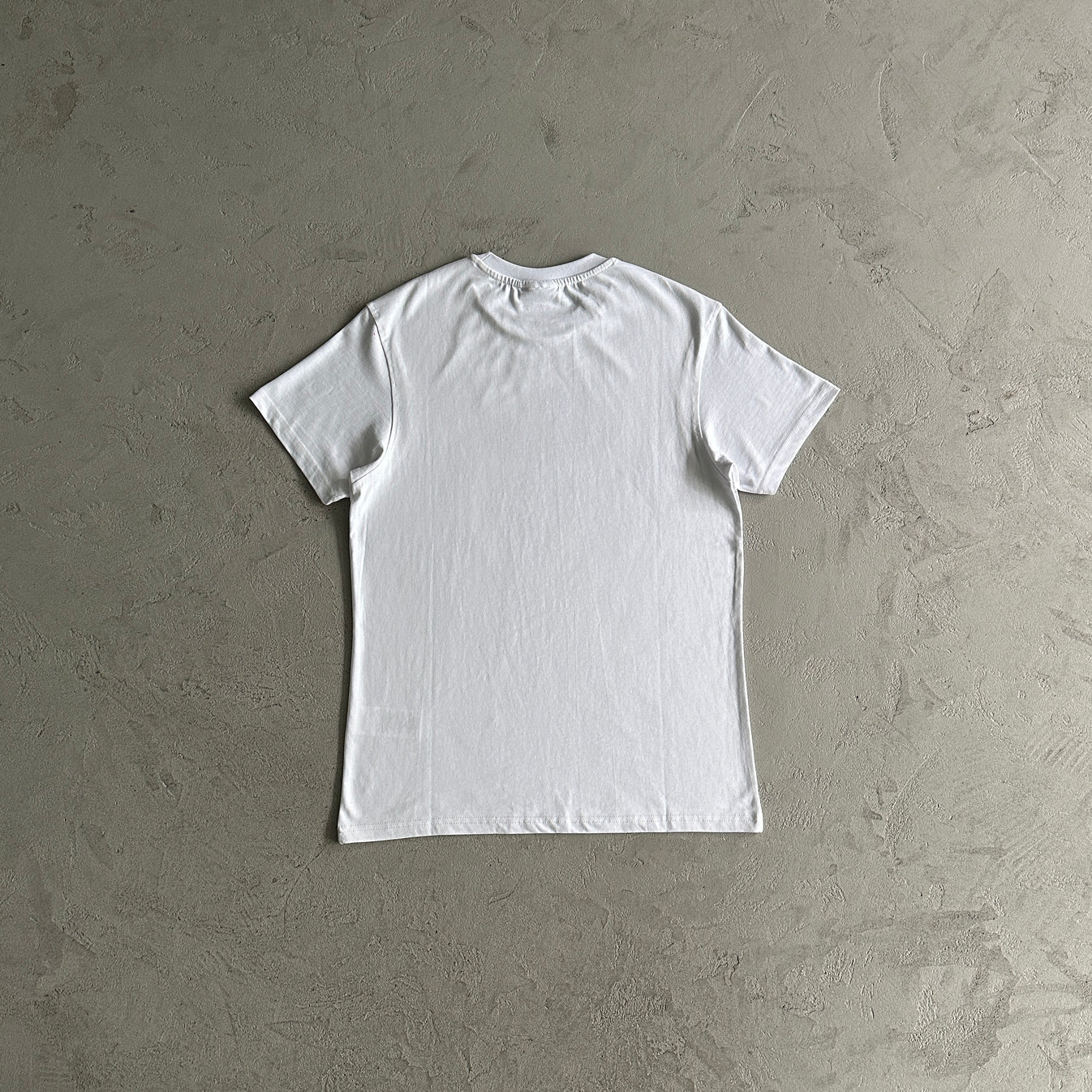 Syna Grinder Tee - White Ironleague