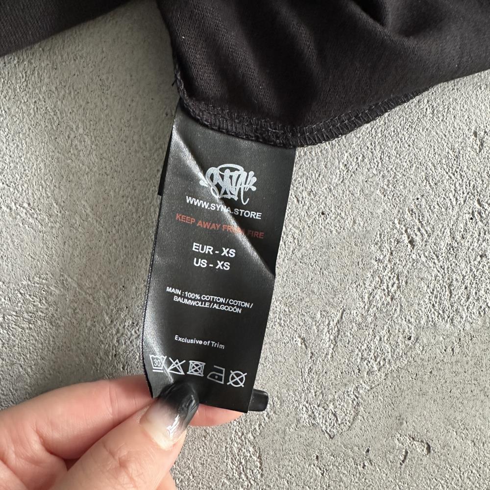 Syna Player Tee - Black Ironleague
