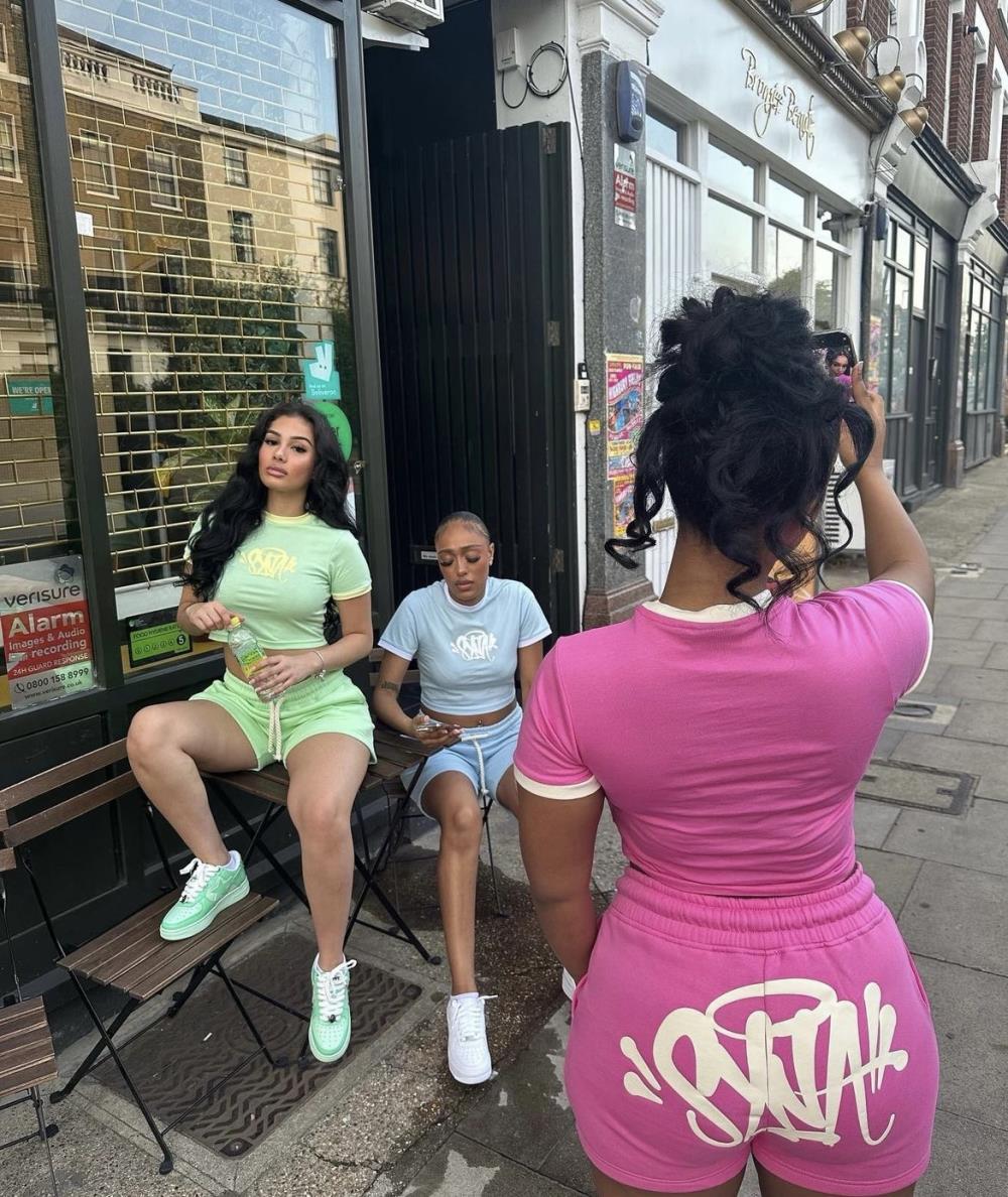 Women's Syna T-Shirt & Shorts Set - Mint Green Ironleague