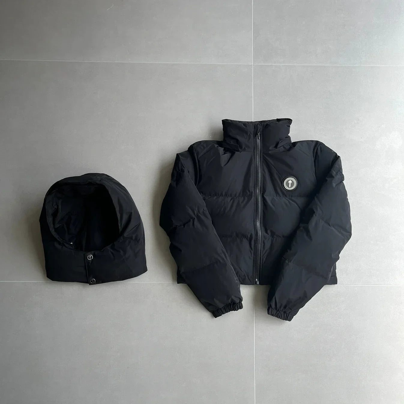 Trapstar Women's Detachable Hooded Puffer - Black Ironleague